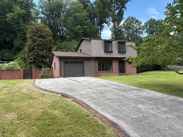 532-532 Sycamore Ln, Richlands, VA 24641