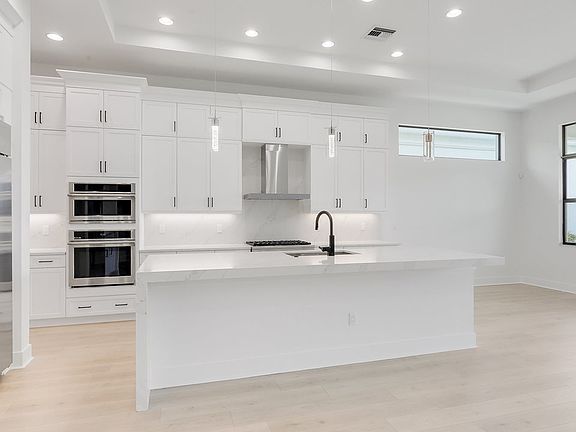 Mondrian Move-In Ready Kitchen