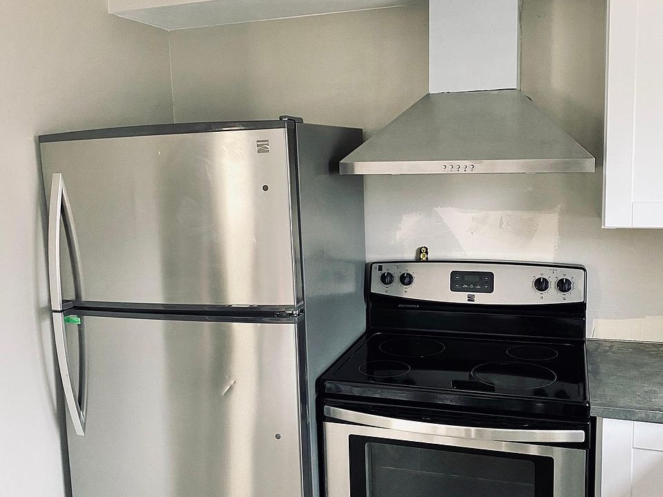 Newly renovated kitchen with stainless appliances (white subway backsplash to be installed week of 3/15)
