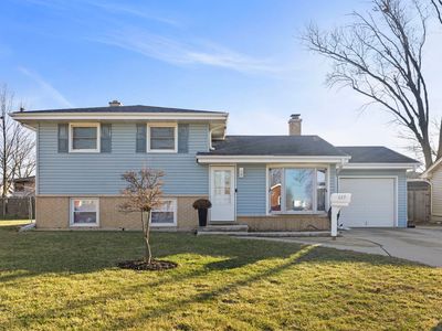 665 W Lake Manor Dr, Addison, IL, 60101