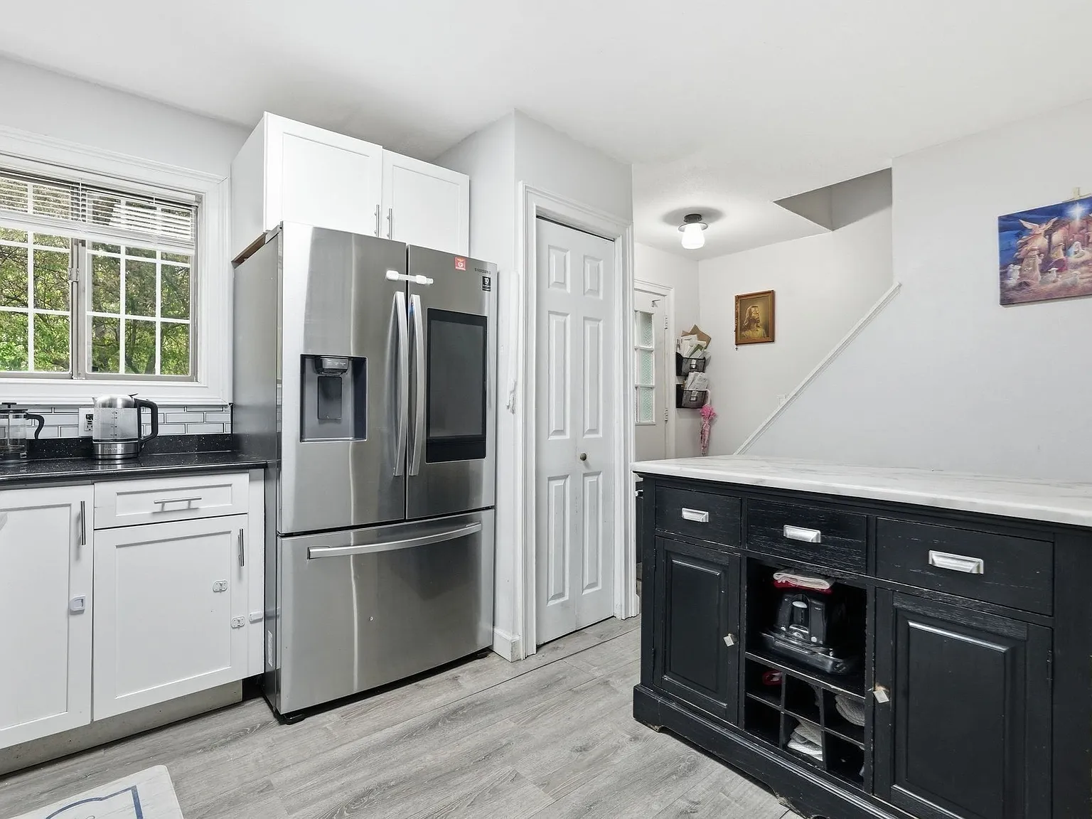 170 E Hadley Rd — Photo 4