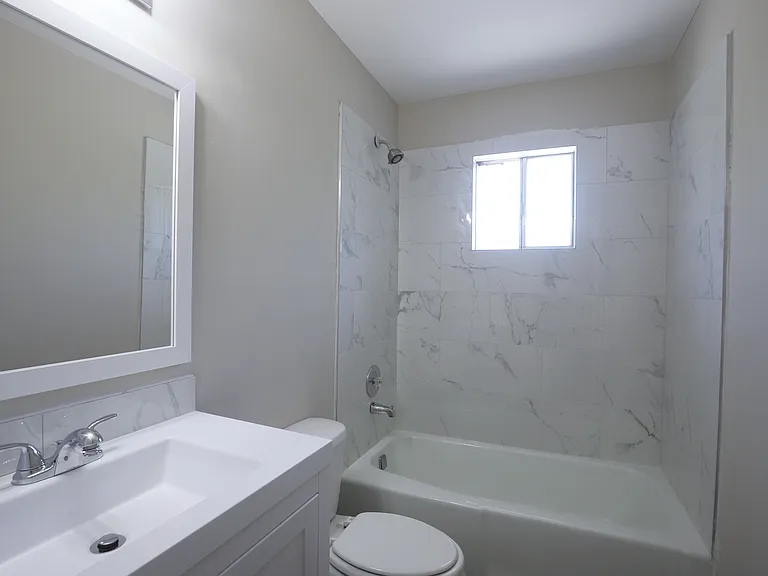 4732 Valley Dale Dr SW — Photo 6