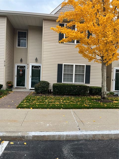 1st image of 912 Altessa Blvd