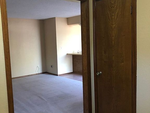 3rd image of 901 NE Tortoise Dr Unit C