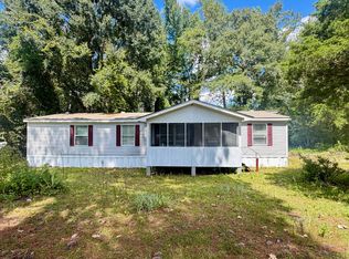 1843 Willow Lake Rd, Toomsuba, MS 39364