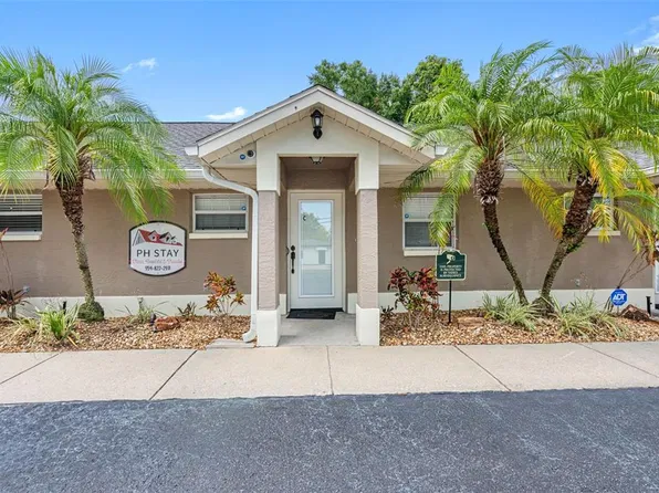 2703 W Tampa Bay Blvd #D, Tampa, FL 33607