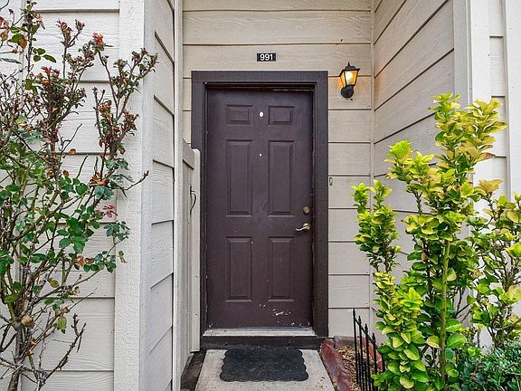 2nd image of 13038 Leader St Unit 991