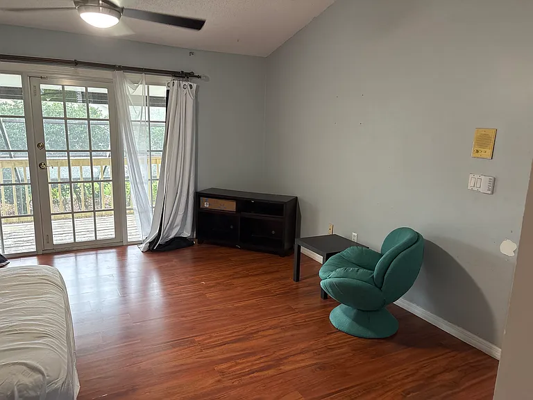 10198 Brandon Cir — Photo 13