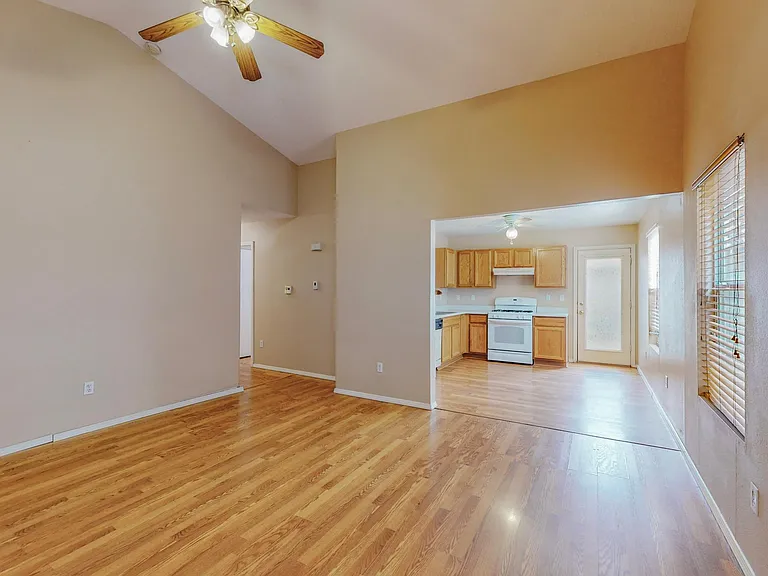 10728 Hatch Dr NW — Photo 5