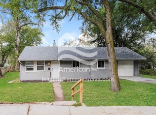 2250 N 39th St, Omaha, NE 68111