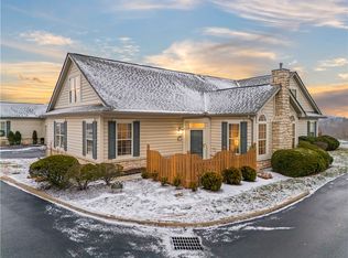 1303 Golf Course Dr S, Washington, PA 15301