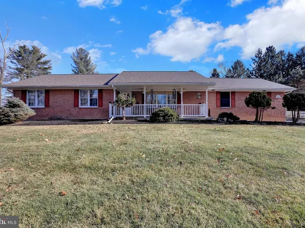 1209 Woodland Ct, Hampstead, MD 21074