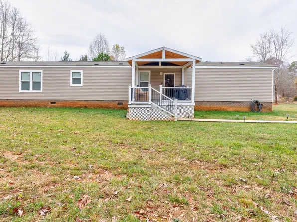 116 Red Oak Dr, Cherryville, NC 28021