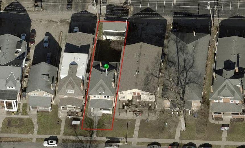 2nd image of 94 E 13th Ave