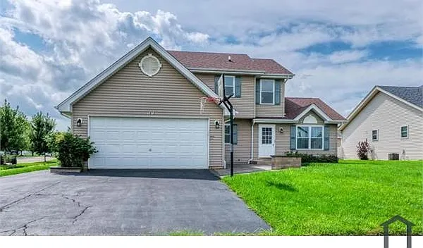 1413 Skylark Ln