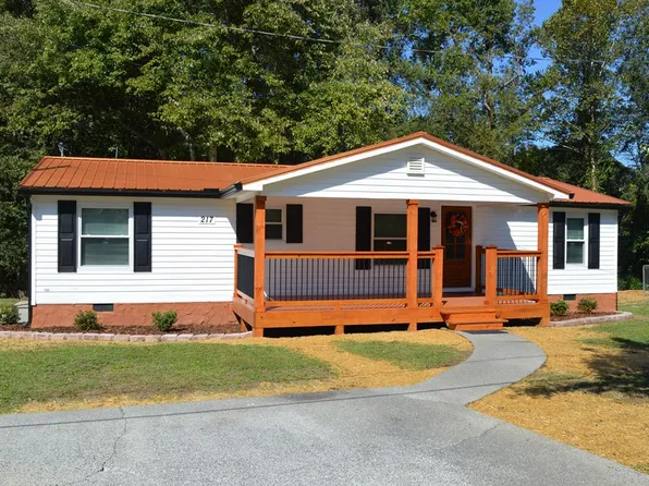 217 Chris Dr, Dalton, GA 30721