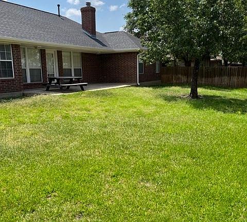 4th image of 4109 Bedford Dr