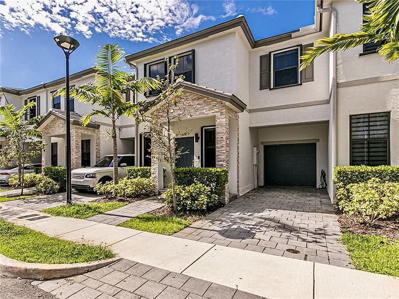 1st image of 1608 SW 28th St #0