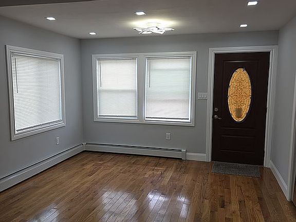 2nd image of 118-07 202nd St
