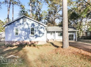 108 Snow Ln, Lexington, SC 29073