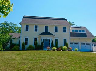 40 Blue Gill Ln, Plymouth, MA 02360