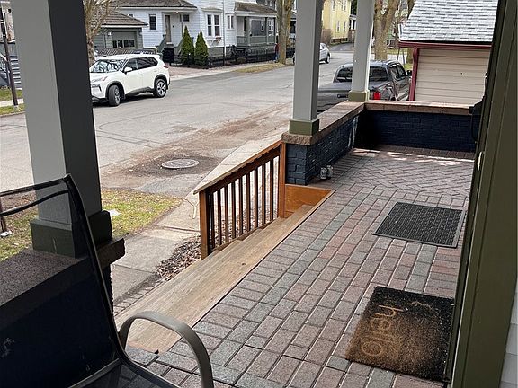 4th image of 21 Morningside Park