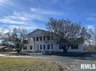 15811 N Tolle Ln, Mount Vernon, IL 62864