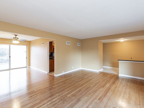 2nd image of 550 E 167th St