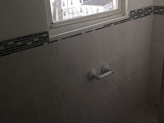 2nd image of 41-43 Chelsea Ave