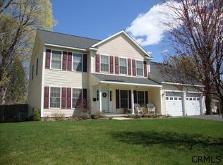 8 Minnowbrook Ave, Delmar, NY 12054