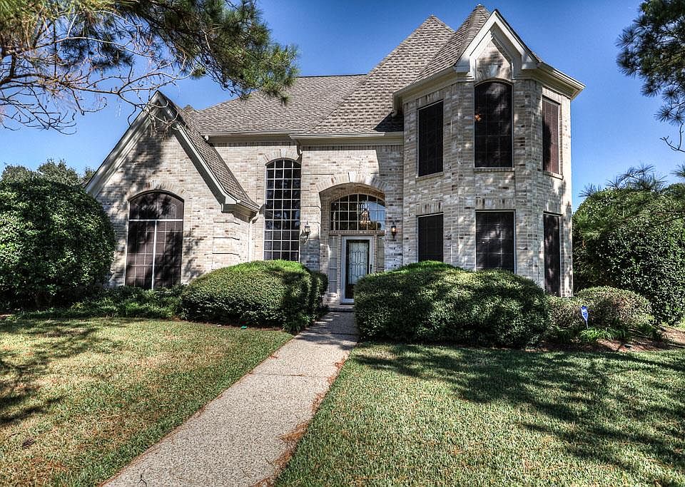 1st image of 19906 Sky Hollow Ln