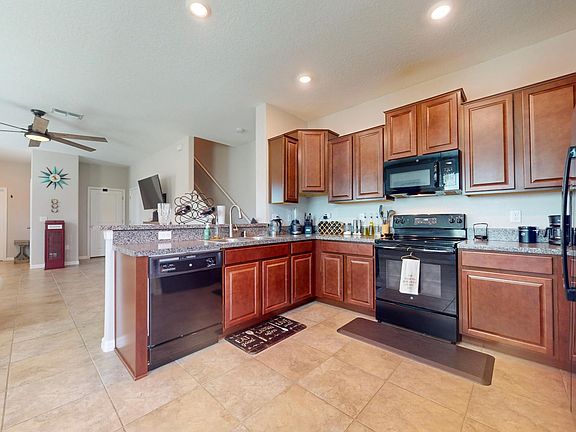 5th image of 3912 Cat Mint St