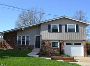 1833 Glenwood Dr, Twinsburg, OH 44087