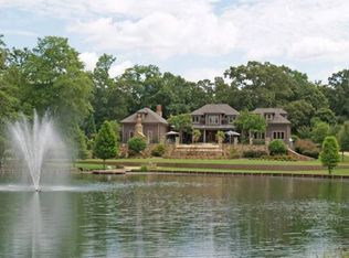 811 Bear Creek Rd, Moreland, GA 30259