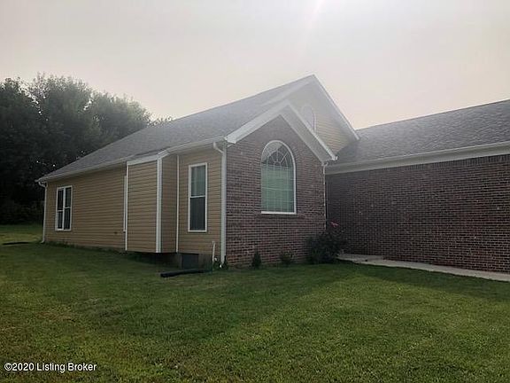 4th image of 3190 Squire Cir