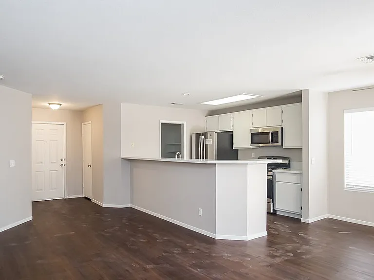 5323 Sable Ct — Photo 4