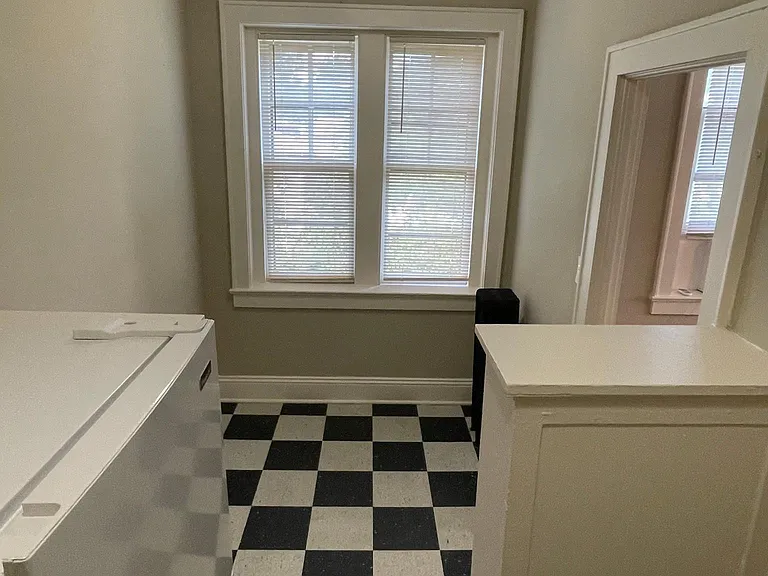 1712 Hampton Blvd #20 — Photo 8
