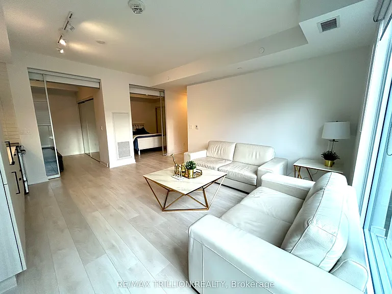 180 Mill St #S516 — Photo 6