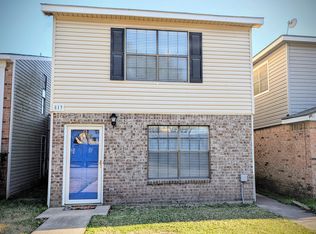 813 Clubside Dr #1, East Bernard, TX 77435