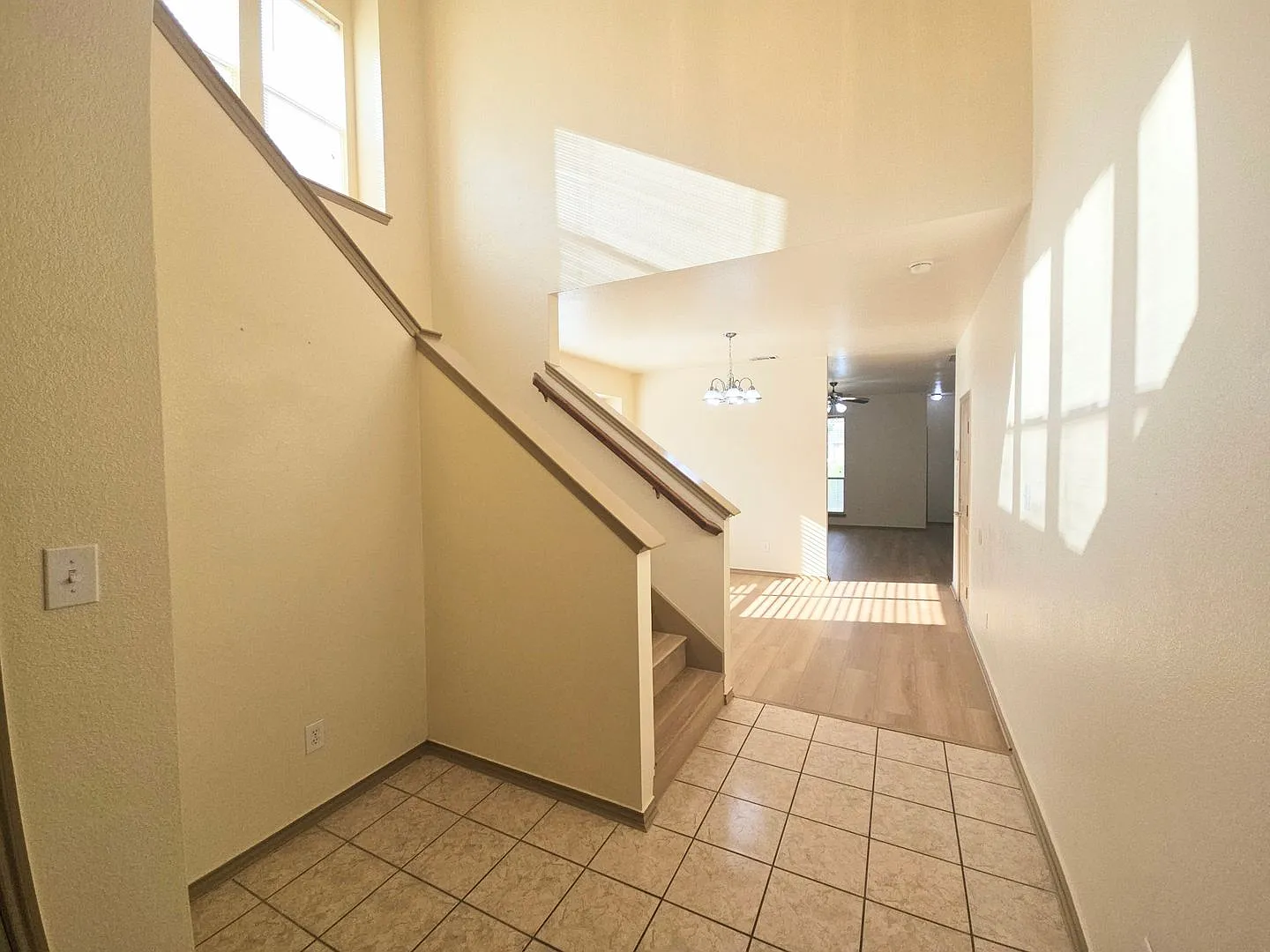 Large 2 Story in Northwest ISD with Community Pool — Photo 2