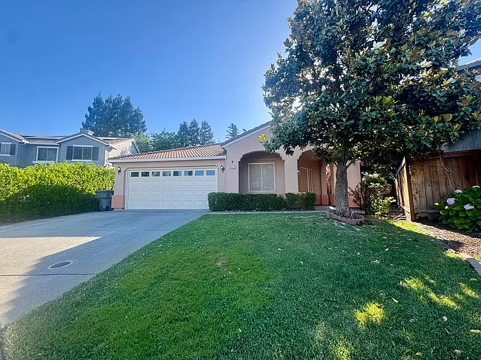 6312 Gold Finch Ct — Photo 2