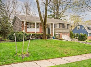 38 Woodland Rd, Chatham, NJ 07928