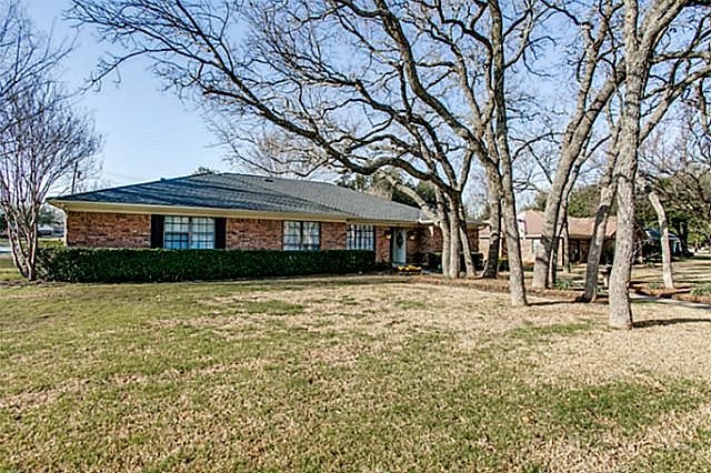1st image of 409 Briarcliff Ct
