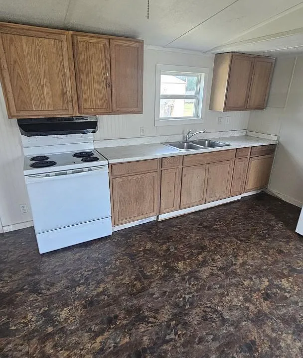 35 County Farm Rd #22