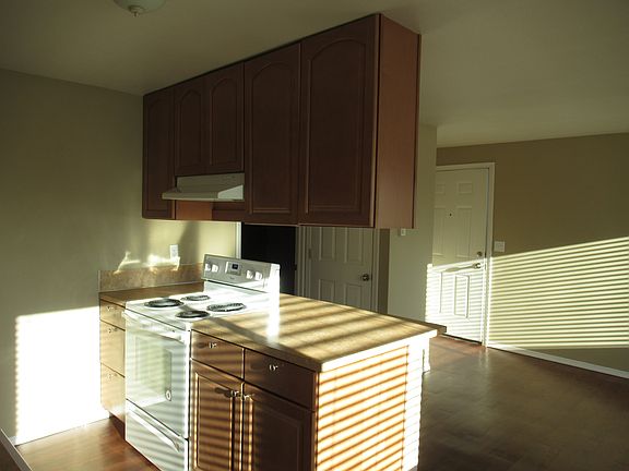 3rd image of 215 N Norris St #244