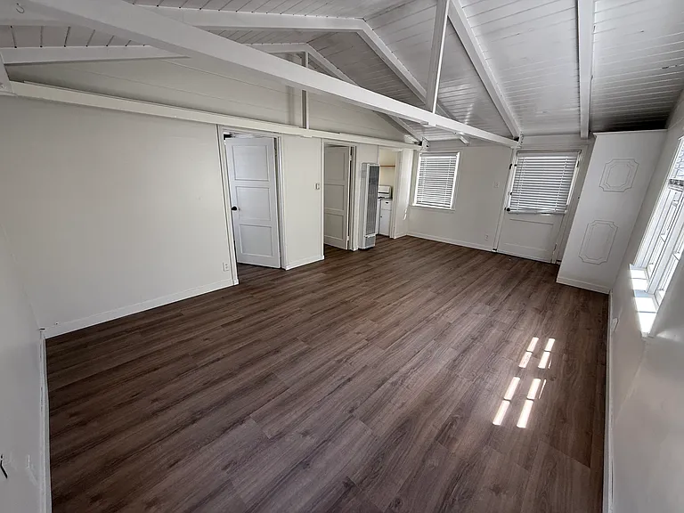 217 1/2 Sapphire Ave — Photo 13
