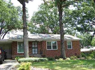 1517 Skyline Dr, N Little Rock, AR 72116