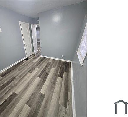2nd image of 2403 Parkwood Ave