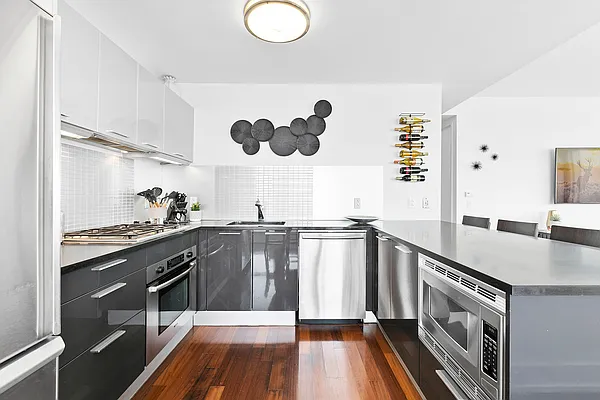 Rented by Douglas Elliman | media 4