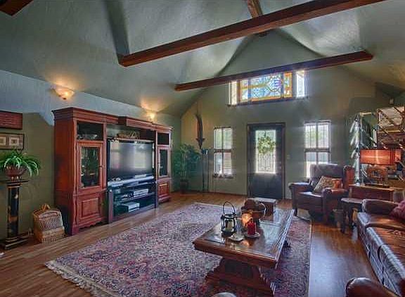 4th image of 209 E Grand Teton Ct